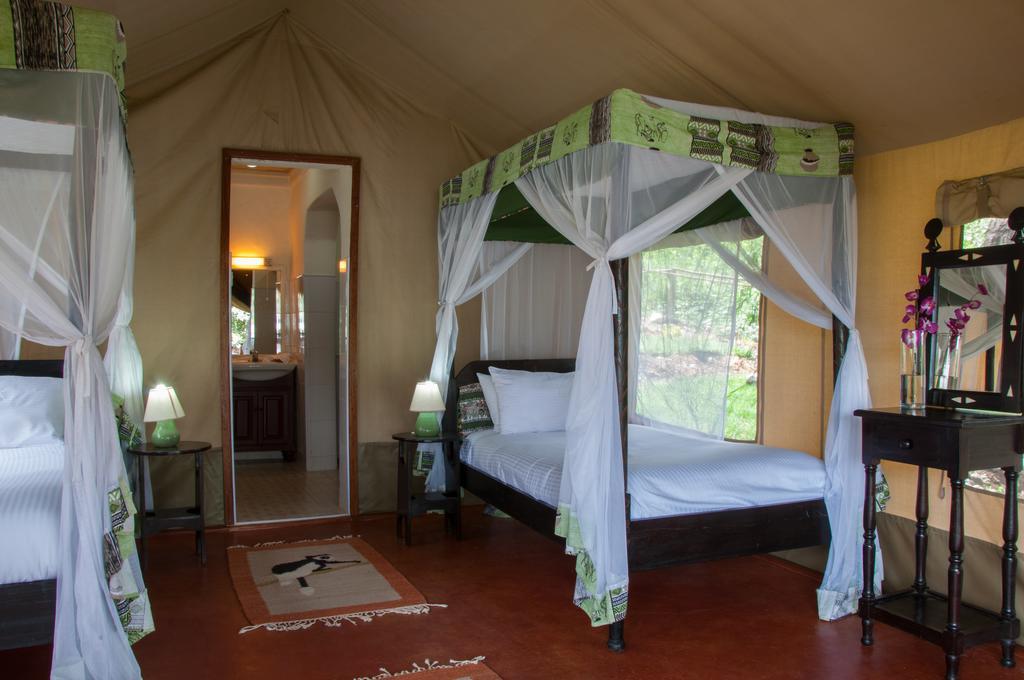 Crater Lake Tented Camp And Game Sanctuary Naivasha Eksteriør bilde